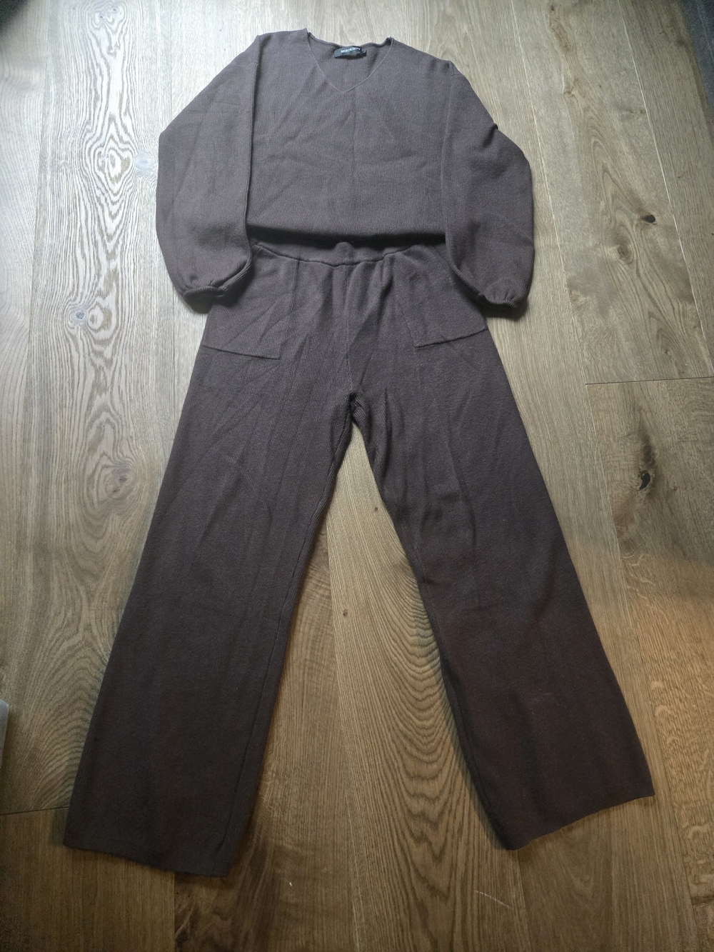Brown Wide-Leg Knit Pants and Shirt Set - Casual Comfort